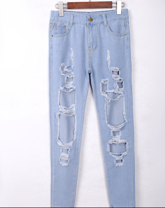 Trendy hole straight jeans