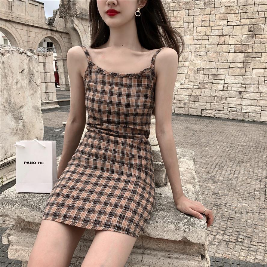 Hong Kong Flavor Checked Sling Skirt