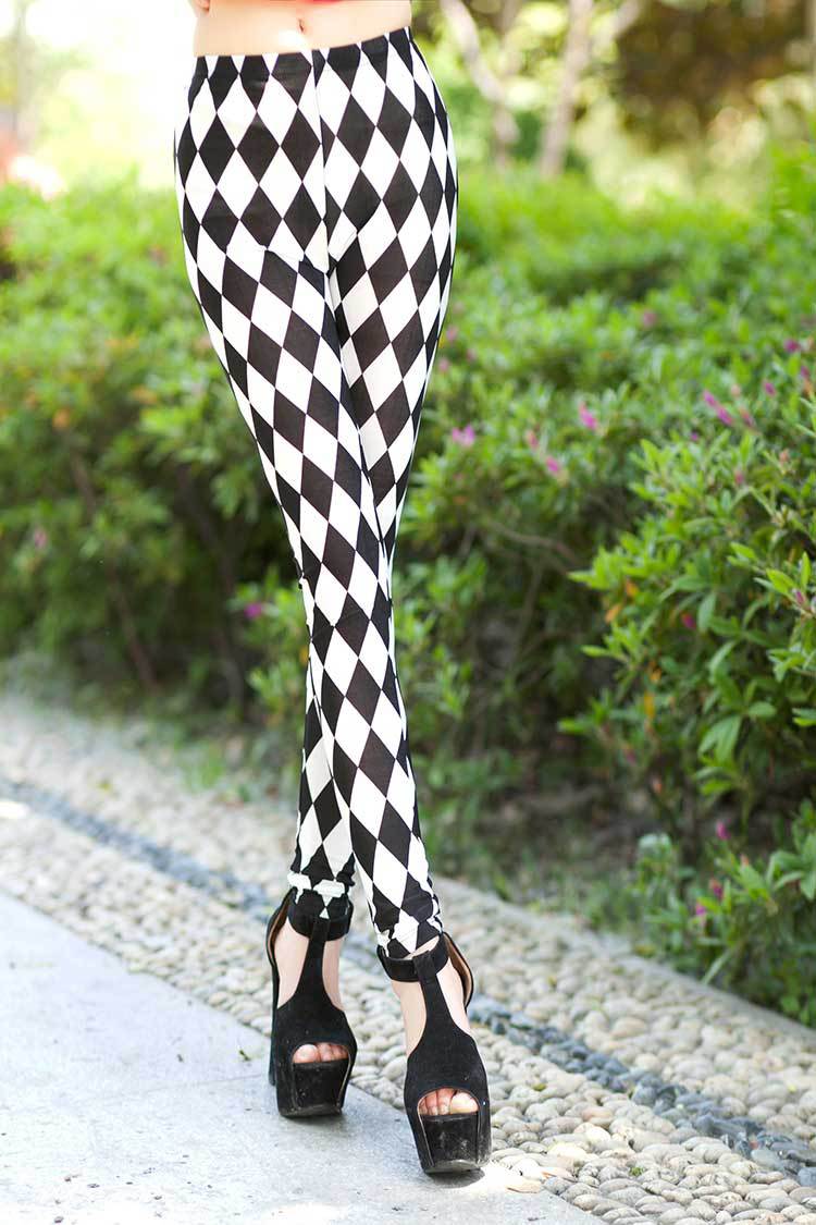 Black And White Square Diamond Check Cropped Trousers